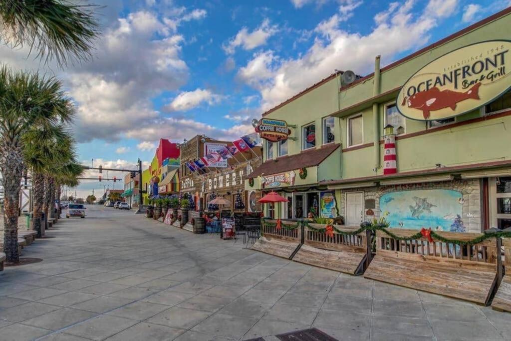 *Renovated Oceanfront Condo*Queen Beds*Pools*Hot Tubs*More*P220 Myrtle Beach Kültér fotó