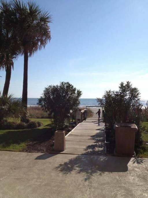 *Renovated Oceanfront Condo*Queen Beds*Pools*Hot Tubs*More*P220 Myrtle Beach Kültér fotó